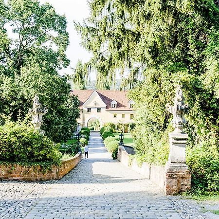 Schlosshotel Obermayerhofen Sebersdorf Exterior foto