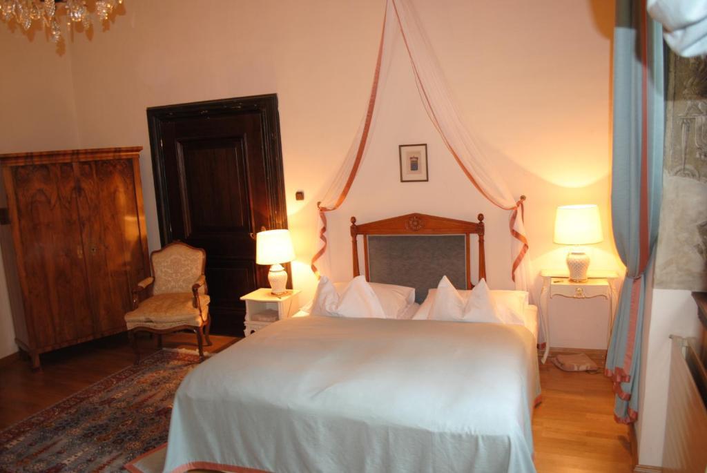 Schlosshotel Obermayerhofen Sebersdorf Habitación foto